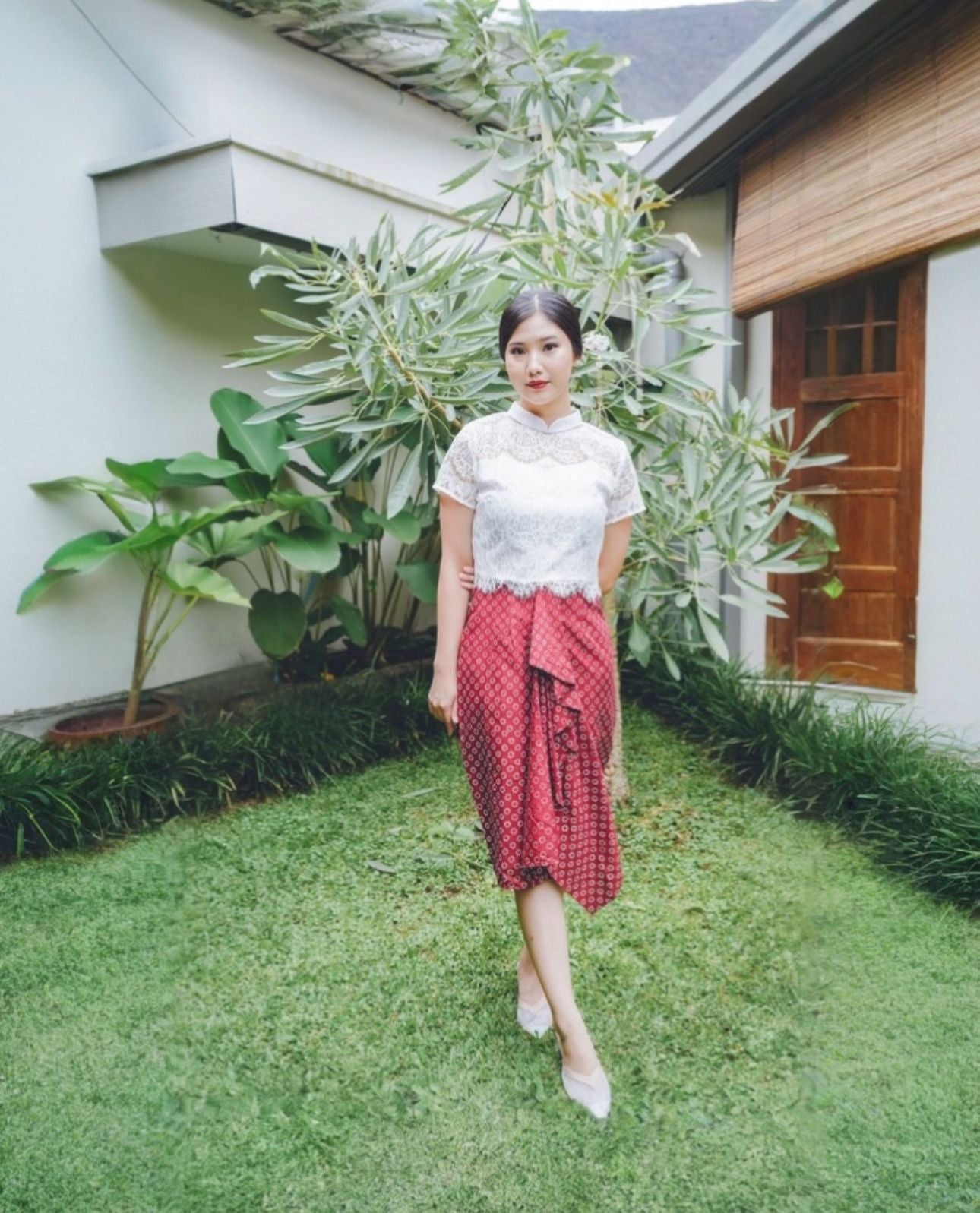 Bottom  Red Skirt Lipit