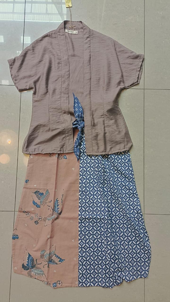 Top Kebaya Brown Free Size