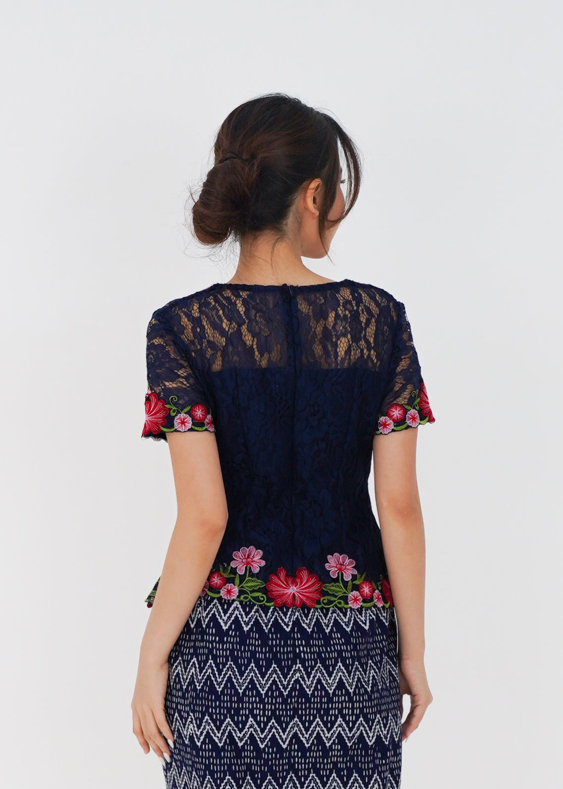Top Blue Kebaya Bunga Rampai