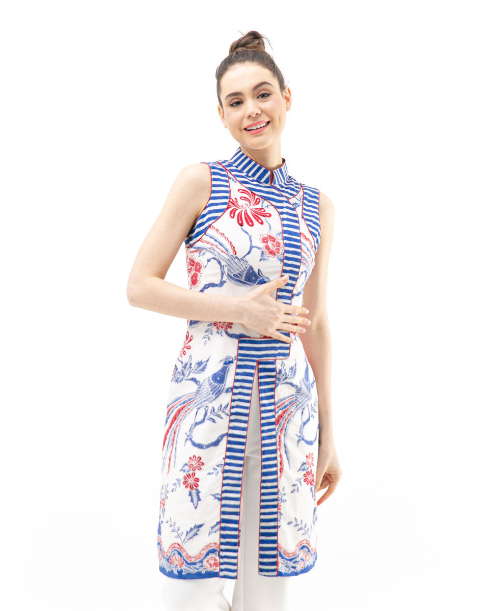 Top Blue & White Cheongsam Batik