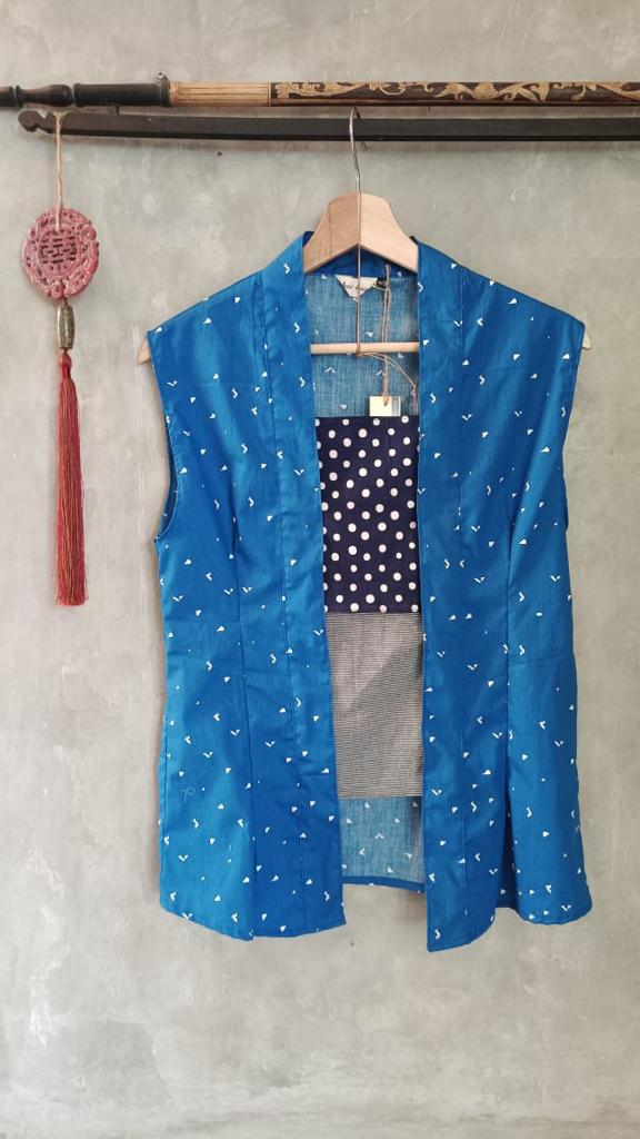 Top Sleveless Kebaya Obi Blue