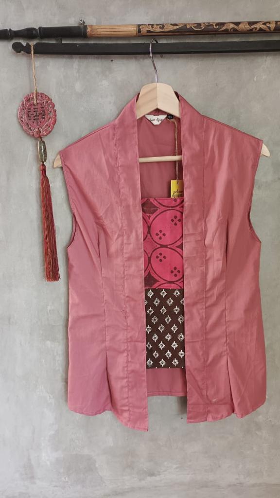 Top Sleveless Kebaya Obi Dusty Pink