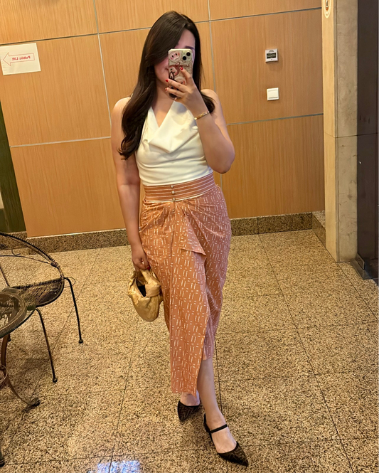 Skirt layer lembayung