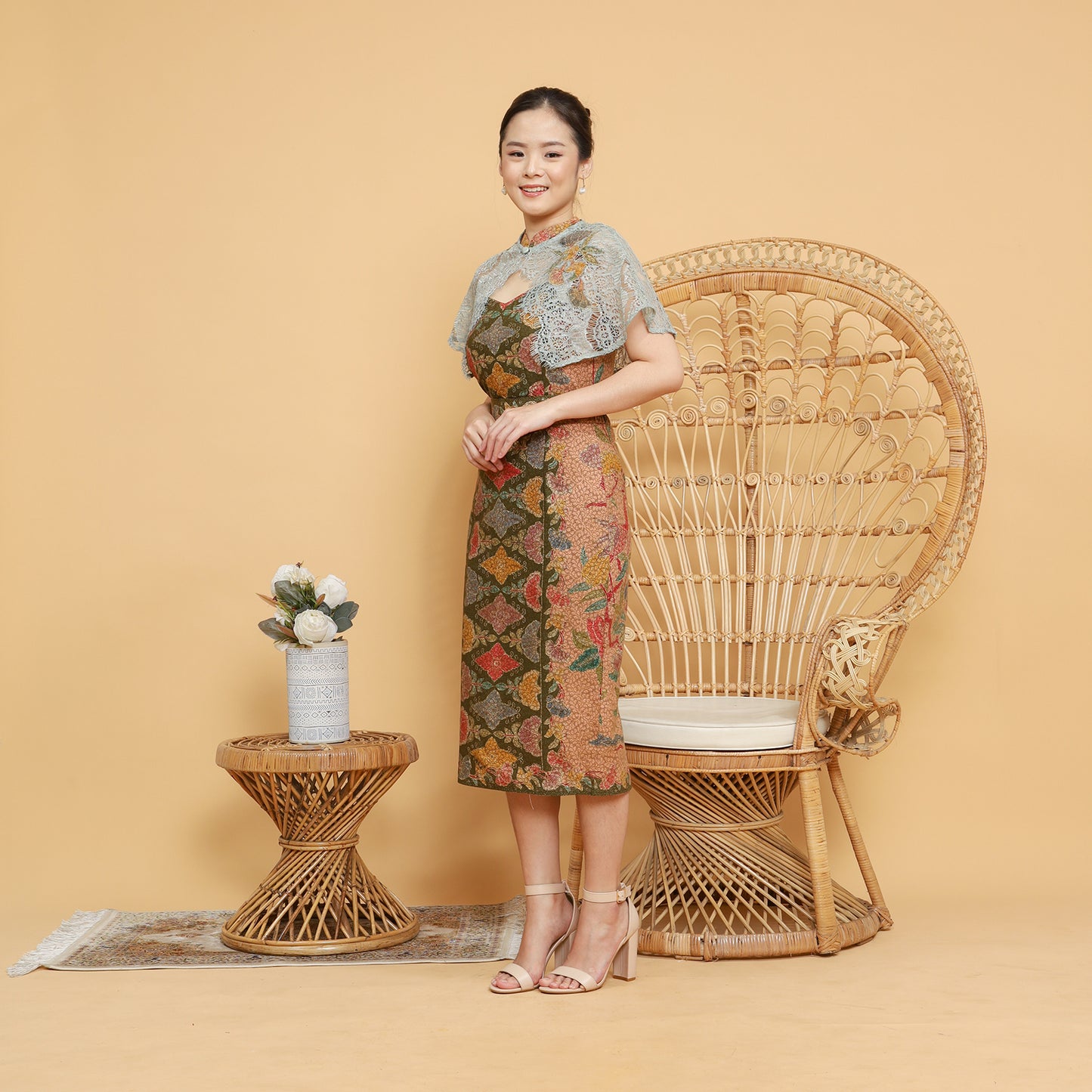 Dress Cheongsam Lace Gold Manuhara