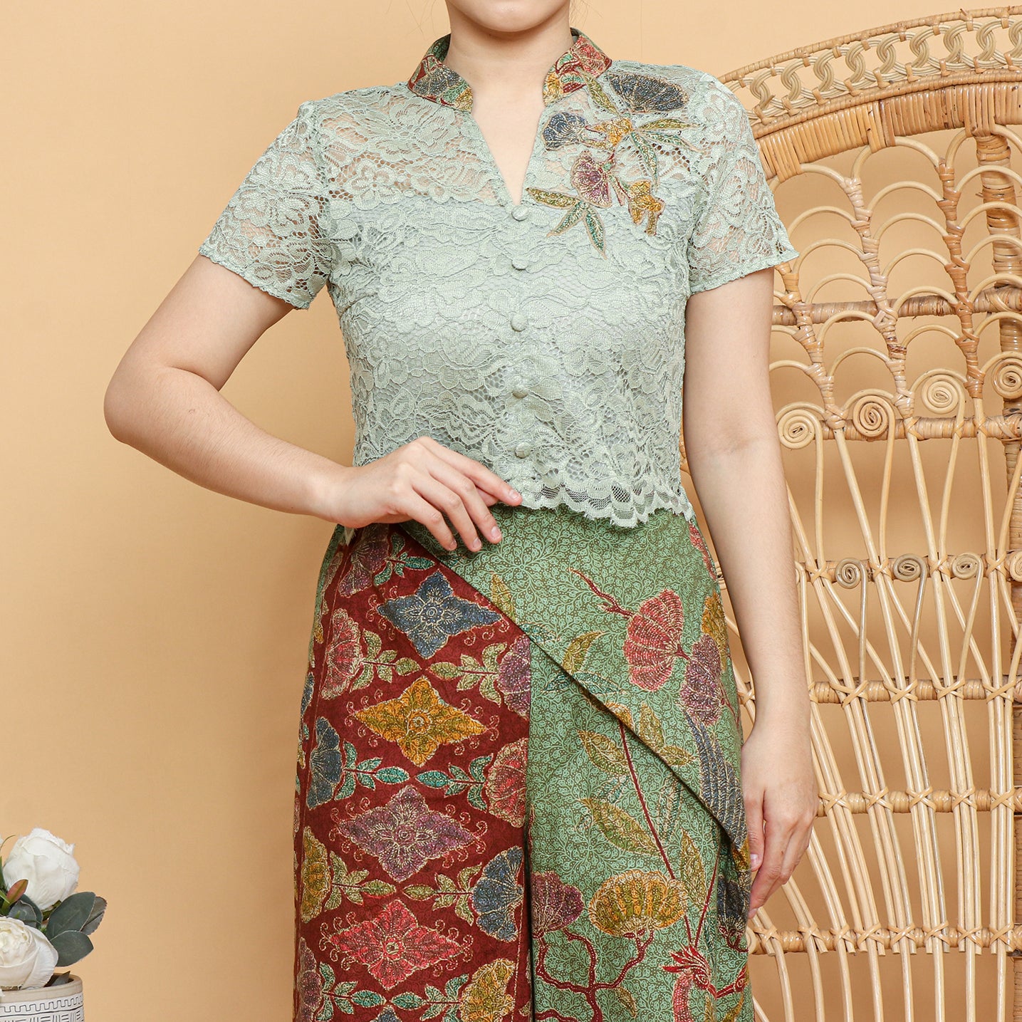 Set Kebaya Pritha Sage Green Lace Flower Embroidery