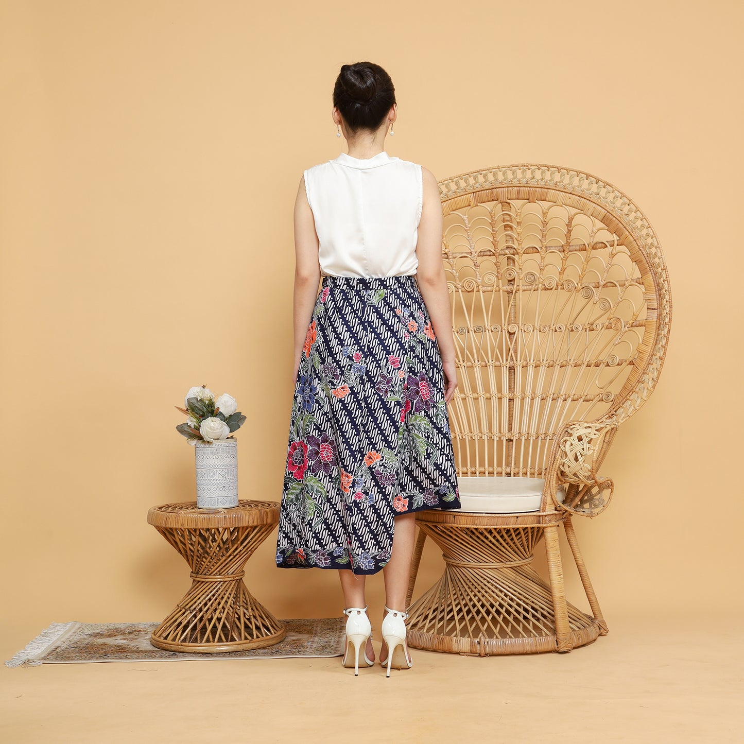 Bottom Asymetrical Flower Parang Skirt