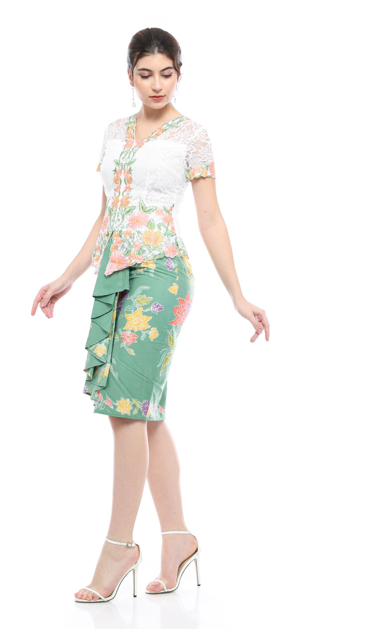 Set Kebaya Saci White Green