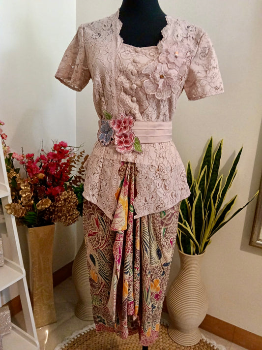 Kebaya Pink Set Double Flower