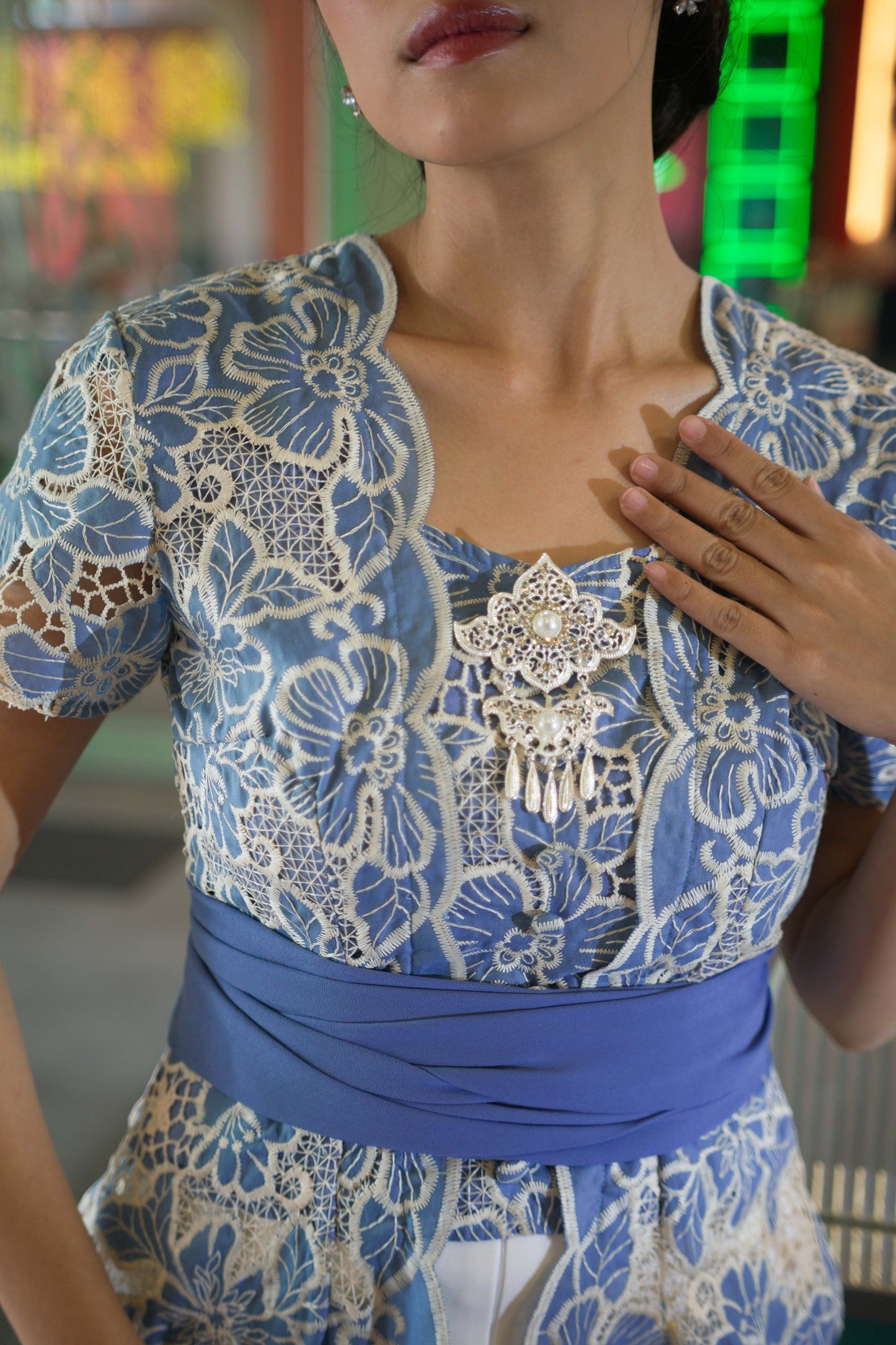 Top Kebaya Royal Blue