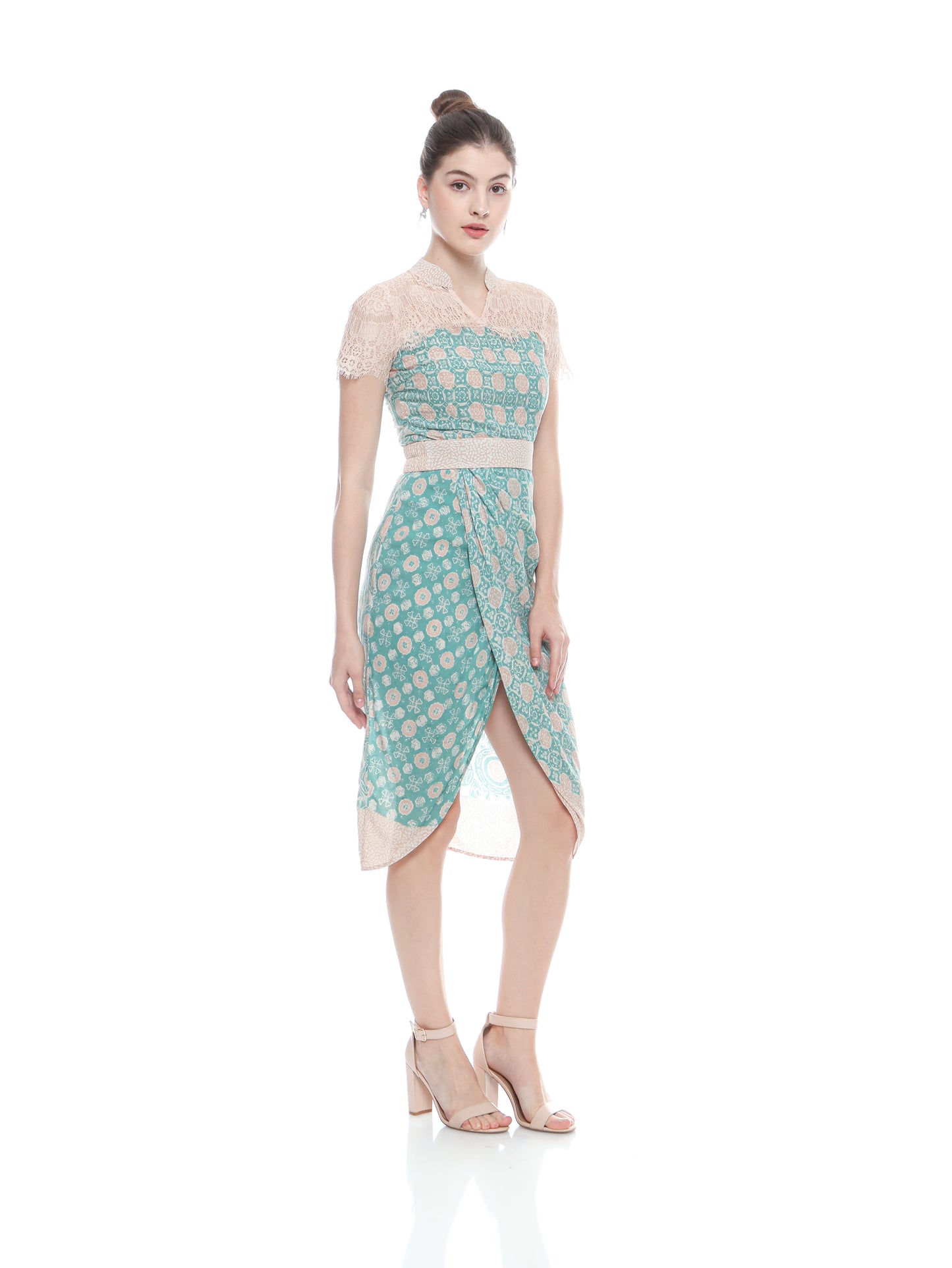 Dress Cheongsam Green Lace Cream