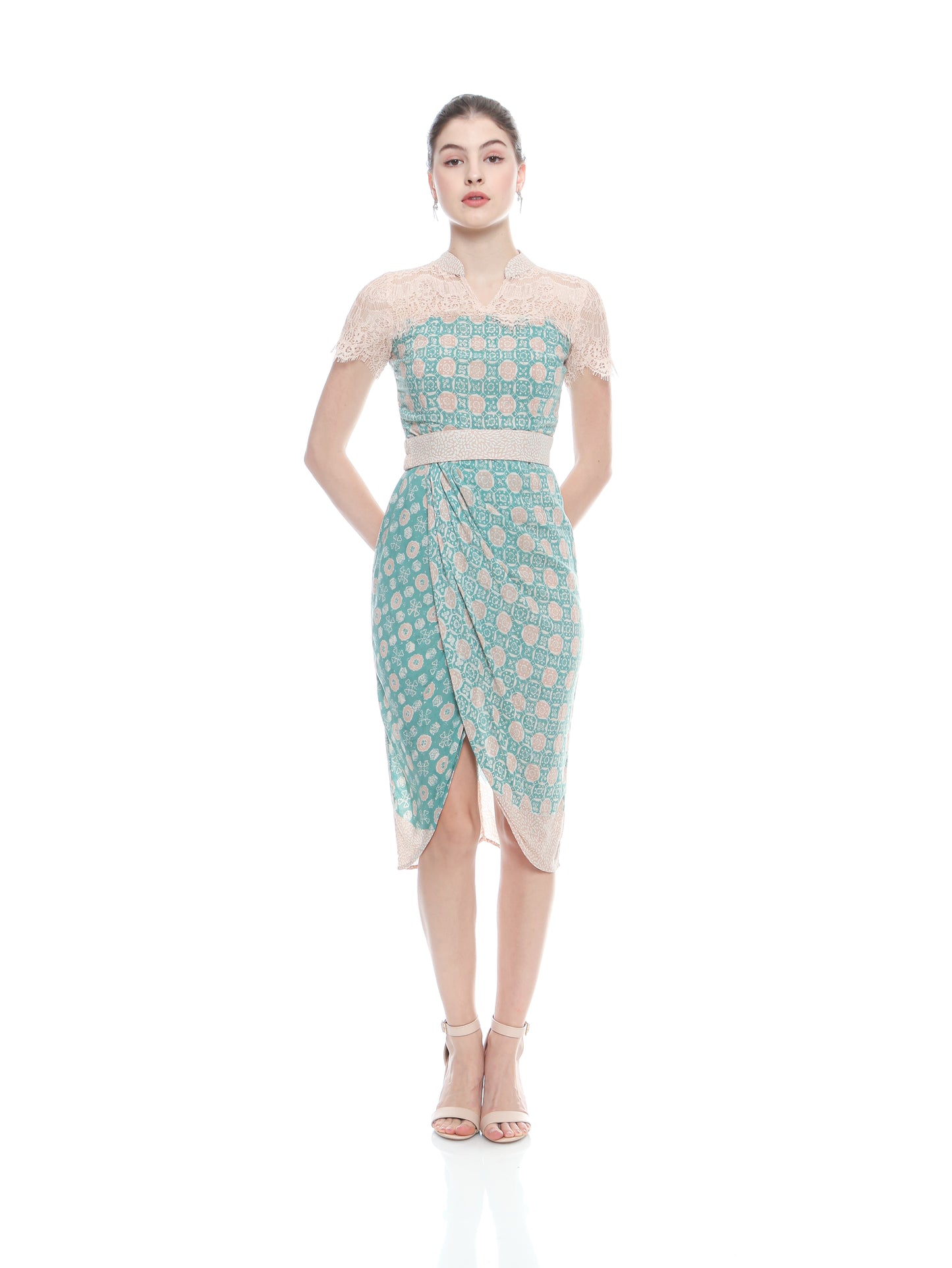 Dress Cheongsam Green Lace Cream