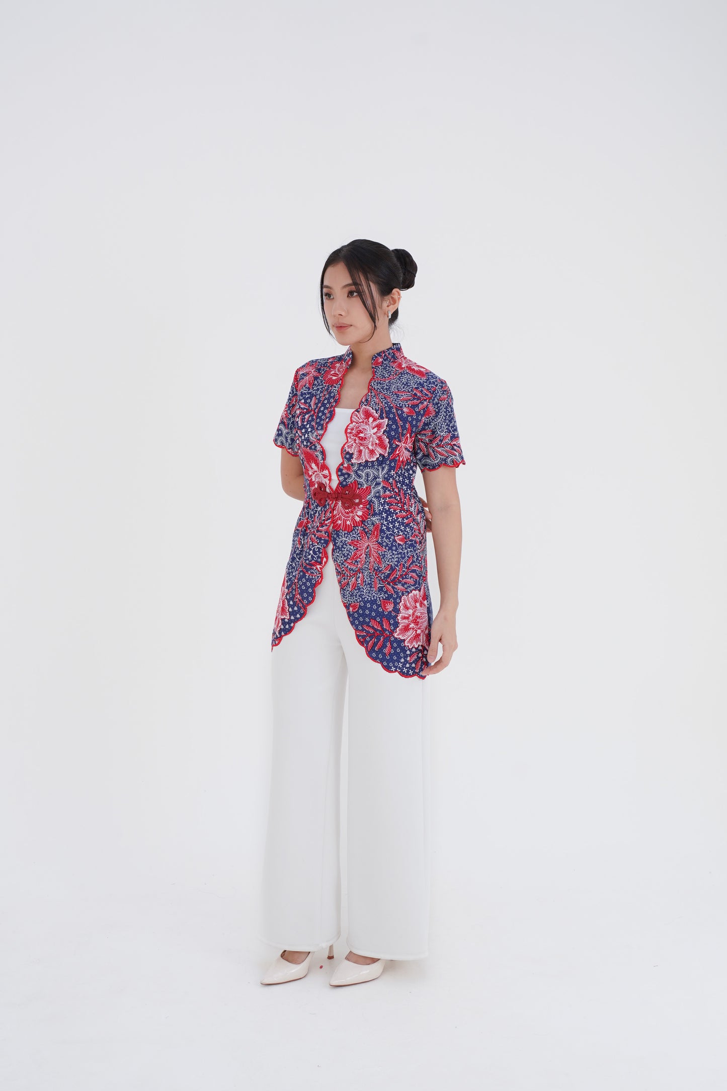 Top Outer Scalop Red Flower