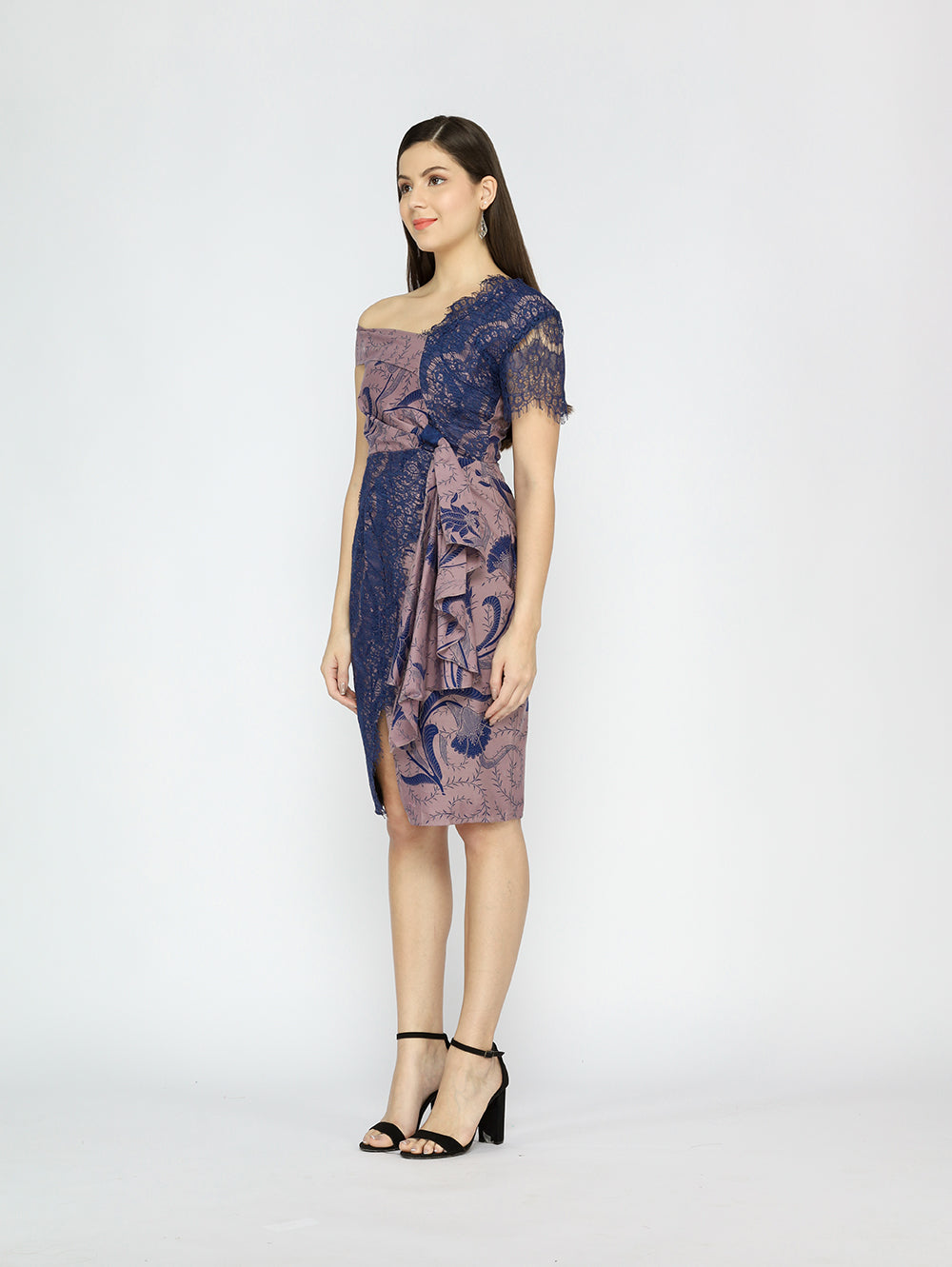 Dress Asymmetrical Sleeve Batik