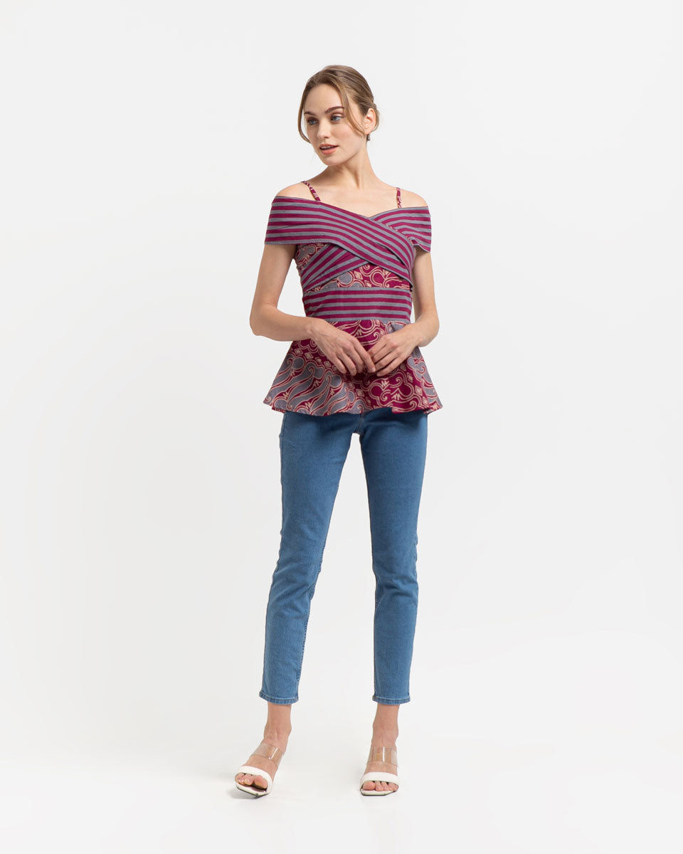Top Magenta Sabrina Peplum